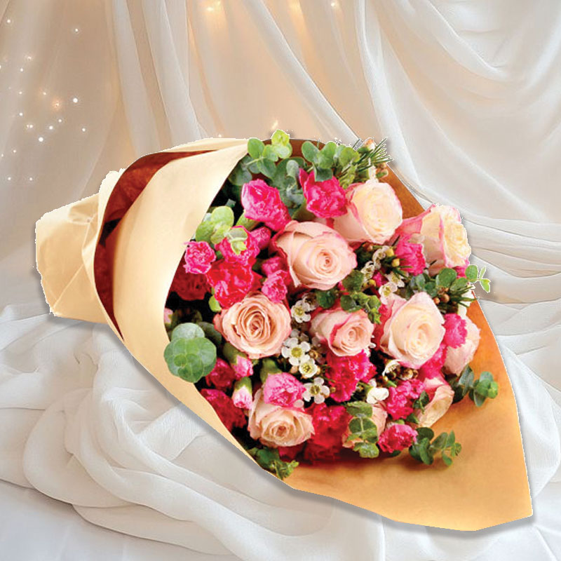 Hand Bouquet: Just Perfect Match