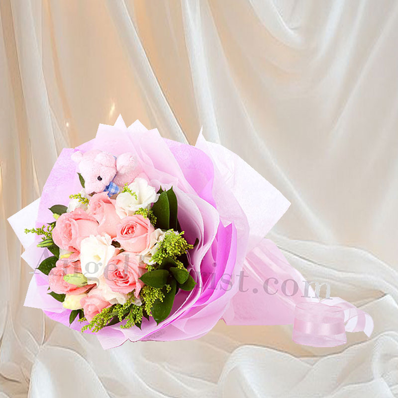 Flower Hand Bouquet: Sweet Confession