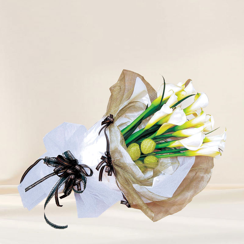 Flower Bouquet: Snow White