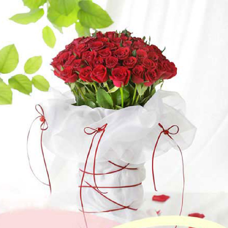 Flower Hand Bouquet: Lots of Love