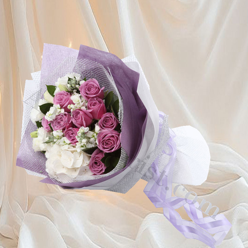 Hand Bouquet: Diamonds