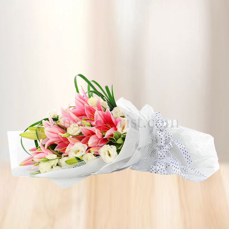 Flower Bouquet: Pure Elegance