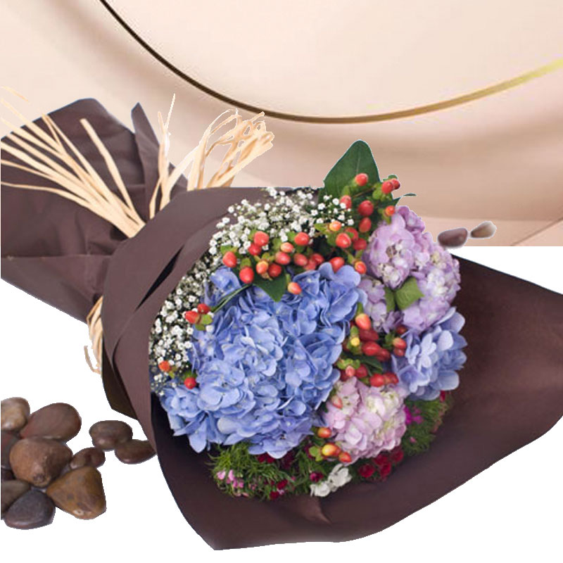 Flower Hand Bouquet: Natural Beauty