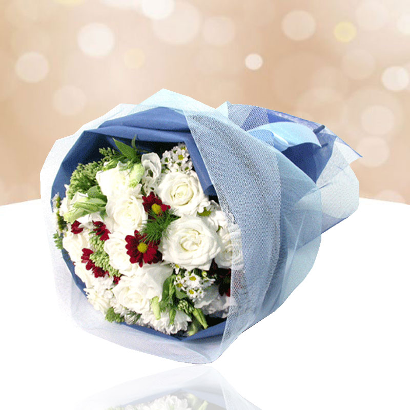 Hand Bouquet: Genuine Sentiment