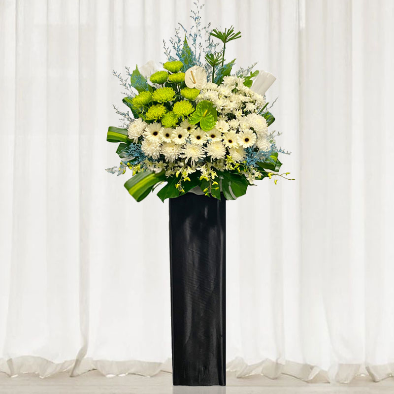 Wreath: Caring Thoughts