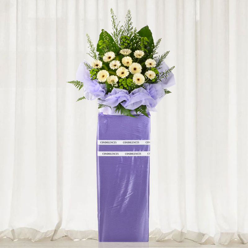 Condolence Flowers:In My Prayers