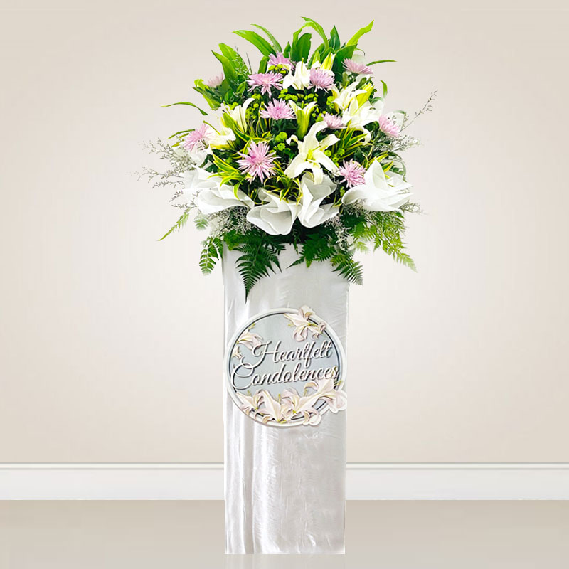 Condolence Wreath: Unforgotten Memories