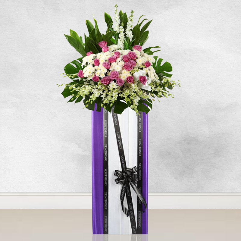 Condolence Flowers: Gracefully