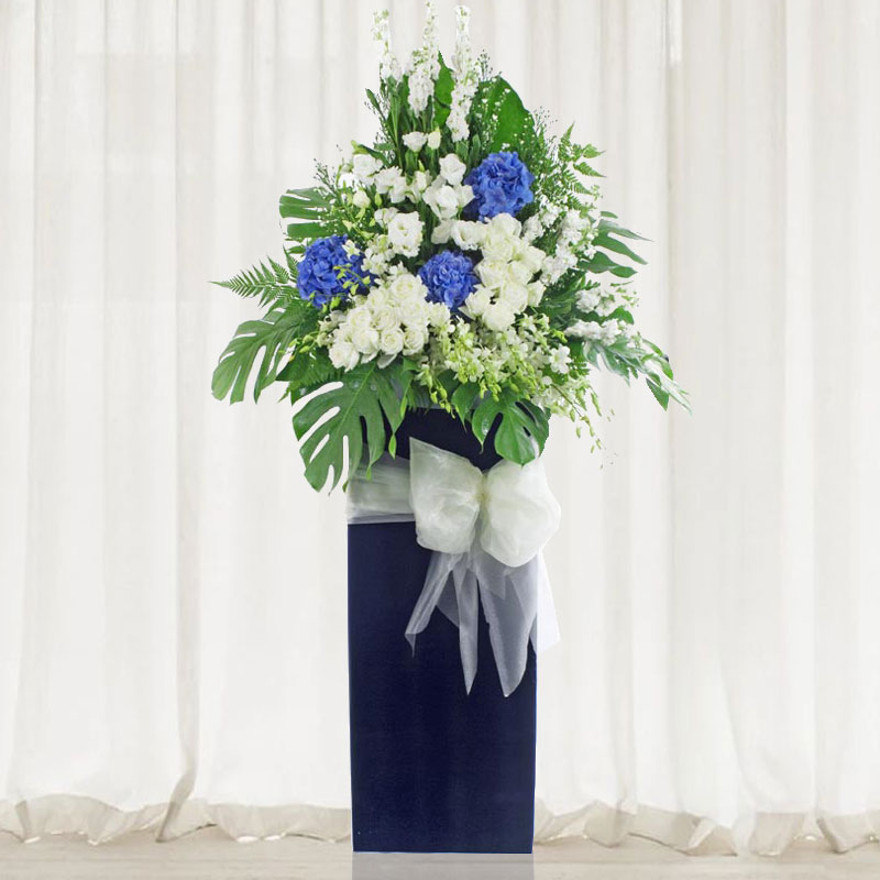 Condolence Flowers: Peace