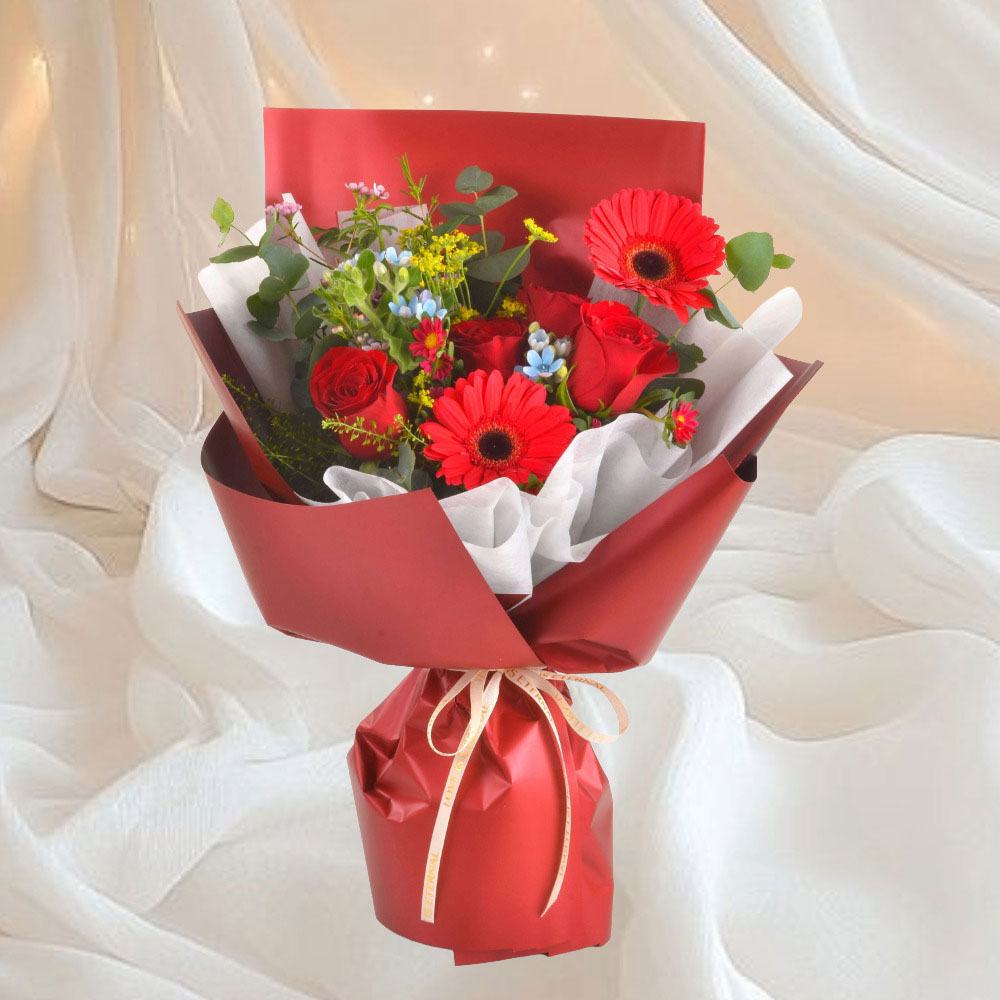 Hand Bouquet: Passion Petals