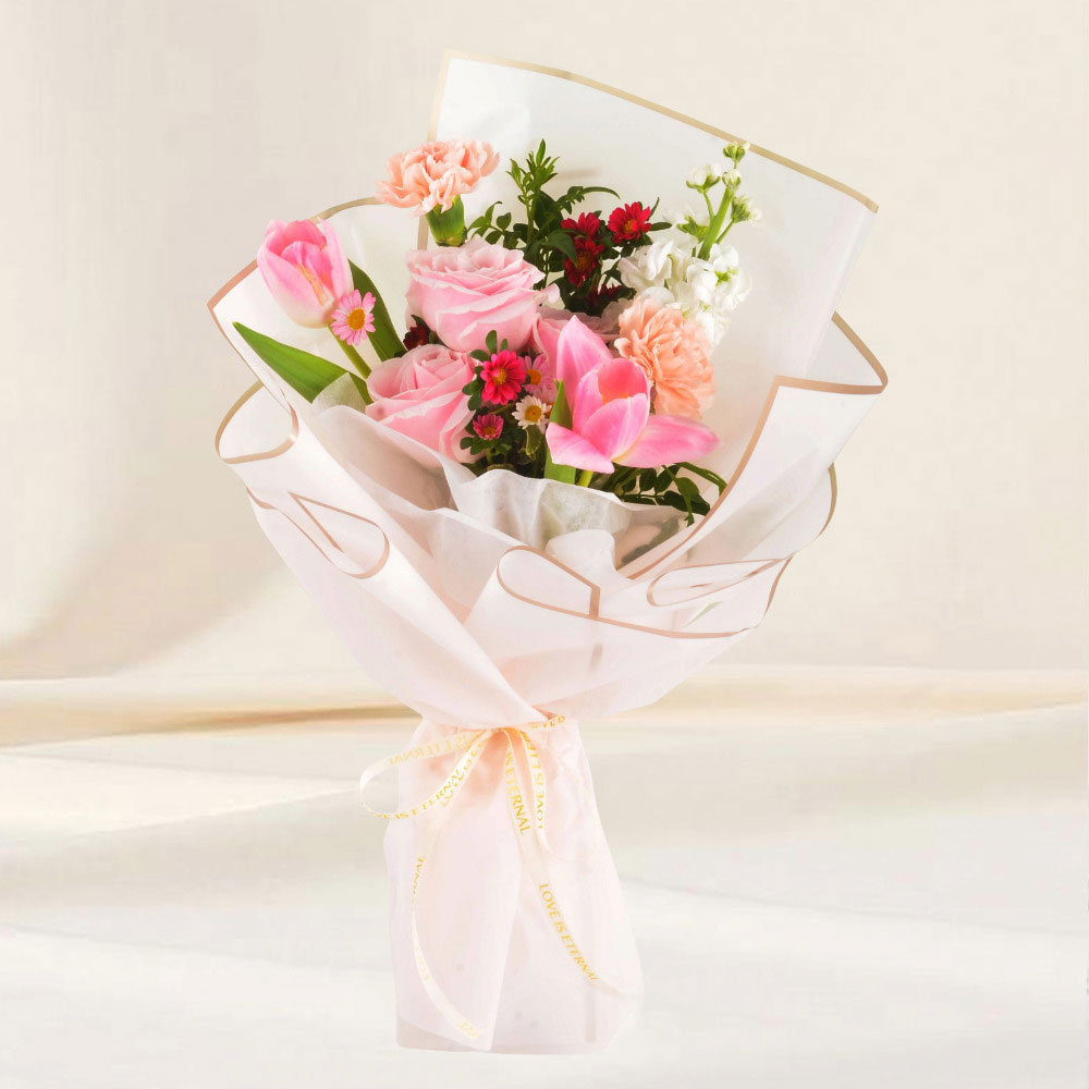 Hand Bouquet: Rosy Parade