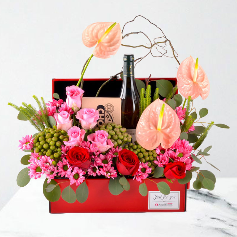 Wine hamper: Simply Awesome