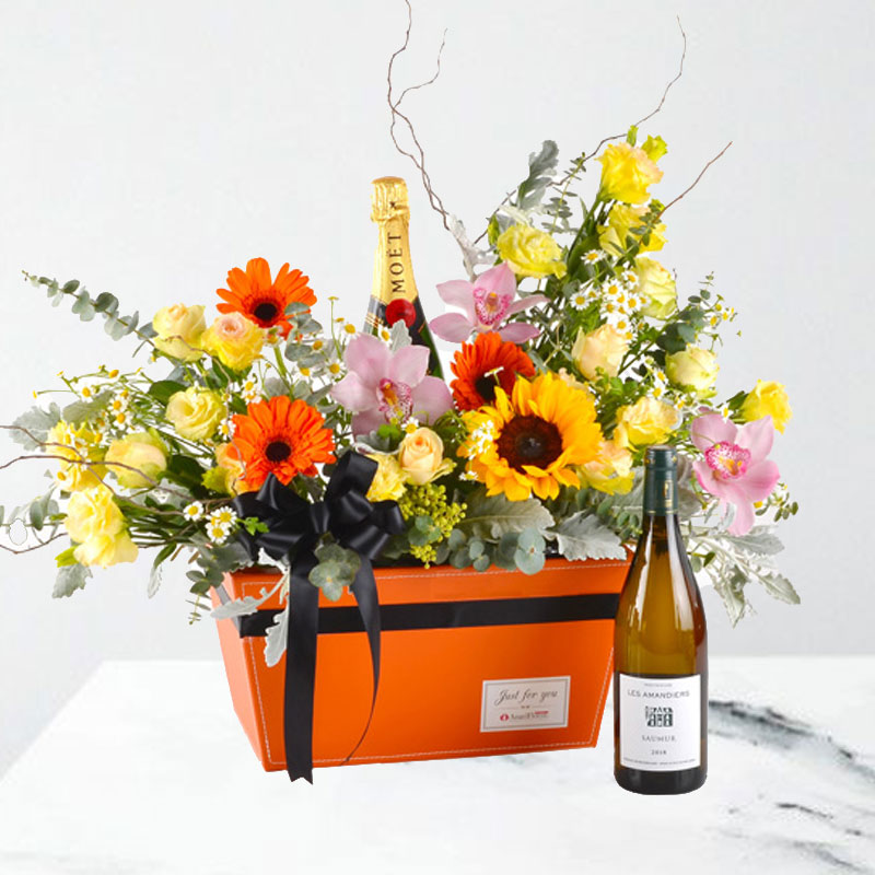 Wine hamper: A Beautiful Celebration