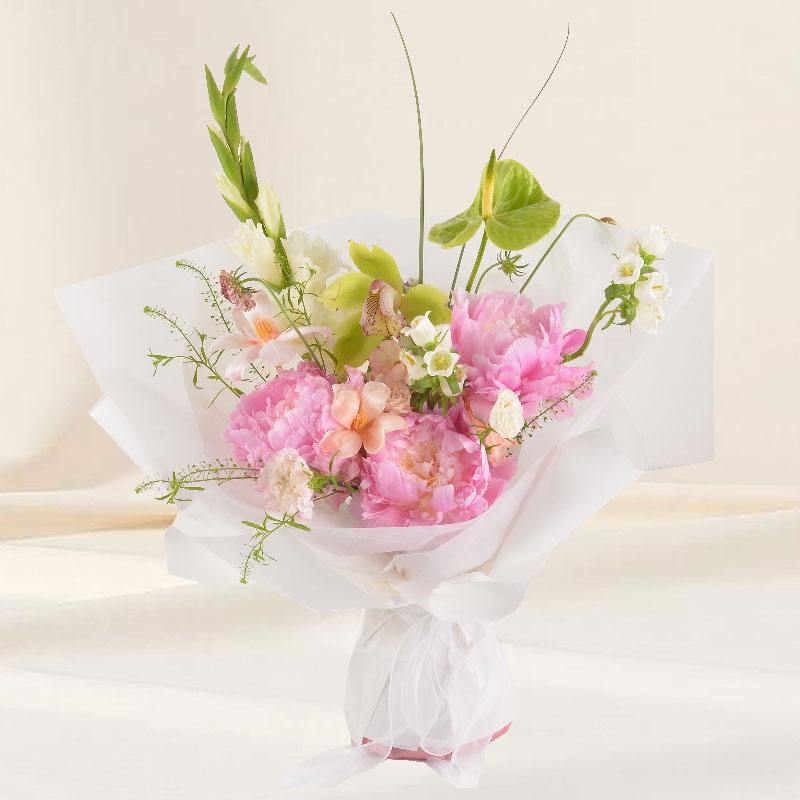 Blush Omakase Bouquet